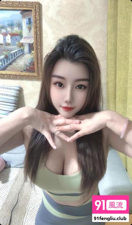 身材颜值俱佳欣欣